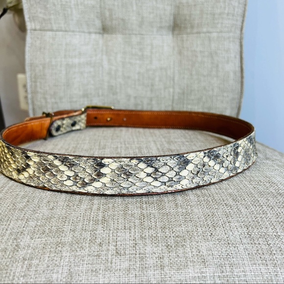 Genuine Rattlesnake skin belt - Picture 3 of 10
